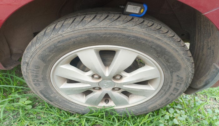 2012 Hyundai i20 SPORTZ (O) 1.2, Petrol, Manual, 47,461 km, tyre