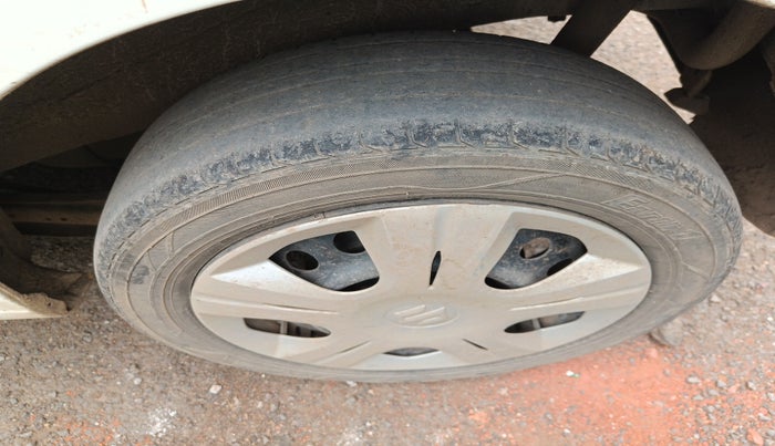 2018 Maruti Wagon R 1.0 VXI, Petrol, Manual, 66,164 km, tyre