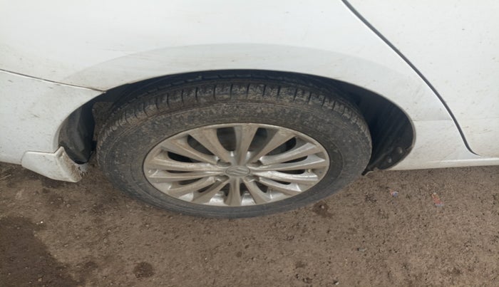 2017 Maruti Ciaz ZDI SHVS, Diesel, Manual, 1,27,857 km, tyre