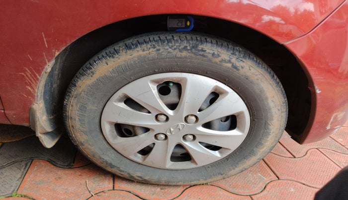 2011 Hyundai i10 MAGNA 1.2, Petrol, Manual, 63,952 km, tyre