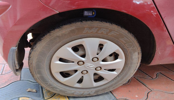 2011 Hyundai i10 MAGNA 1.2, Petrol, Manual, 63,952 km, tyre