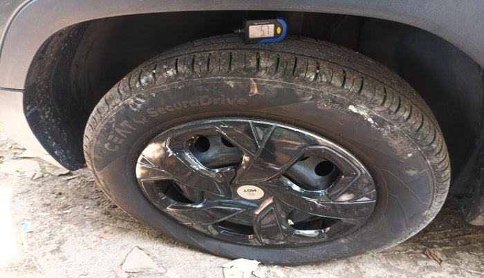 2024 Tata PUNCH PURE MT, Petrol, Manual, 12,045 km, tyre