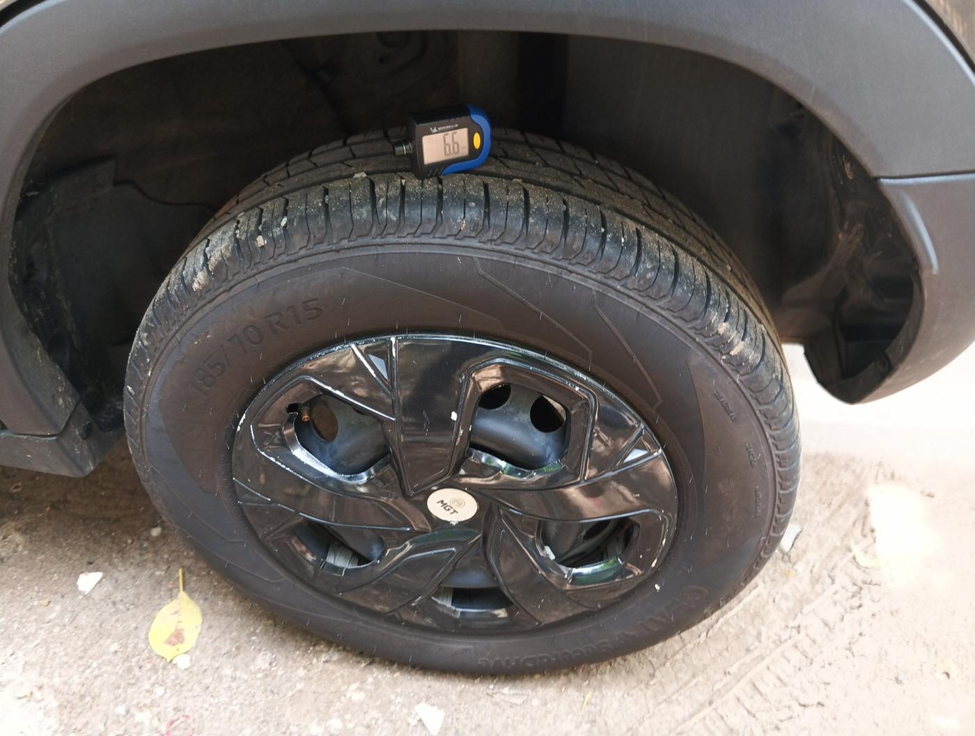 2024 Tata PUNCH PURE MT, Petrol, Manual, 12,045 km, tyre