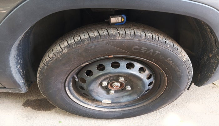 2024 Tata PUNCH PURE MT, Petrol, Manual, 12,045 km, tyre