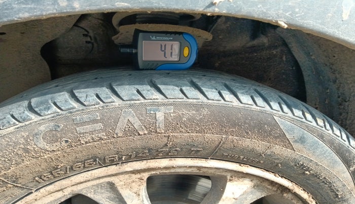 2015 Hyundai Grand i10 ASTA 1.2 KAPPA VTVT, Petrol, Manual, 1,02,000 km, tyre