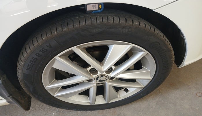2018 Skoda Rapid STYLE 1.5 TDI AT, Diesel, Automatic, 1,79,867 km, tyre