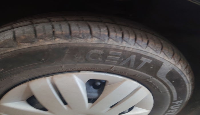 2021 Maruti Alto LXI, Petrol, Manual, 7,625 km, tyre