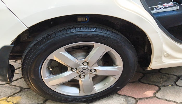 2012 Honda Jazz 1.2L I-VTEC X, Petrol, Manual, 1,56,839 km, tyre