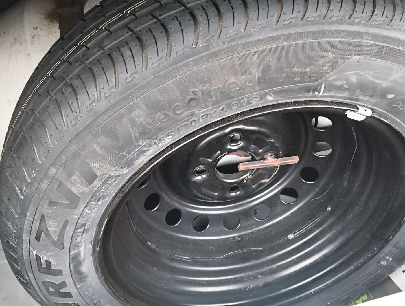 2024 Maruti New Wagon-R VXI 1.0, Petrol, Manual, 17,707 km, tyre