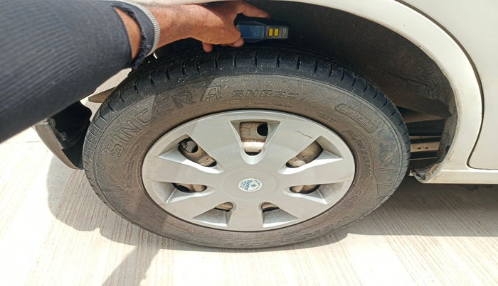 2012 Maruti Wagon R 1.0 LXI, Petrol, Manual, 1,27,059 km, tyre