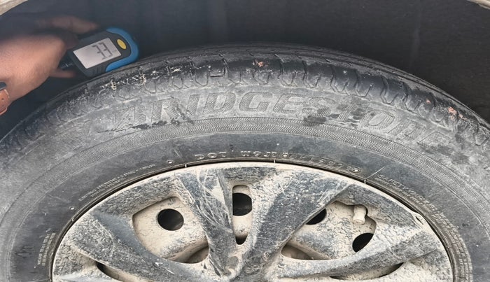 2013 Maruti Swift LXI, Petrol, Manual, 89,615 km, tyre