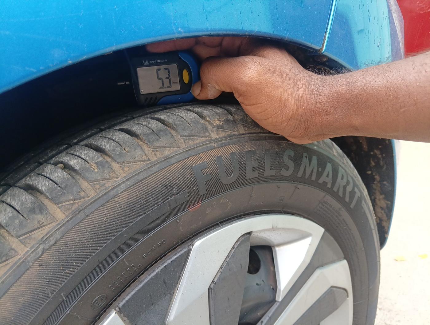 2020 Datsun Redi Go T(O) 1.0, Petrol, Manual, 24,000 km, tyre