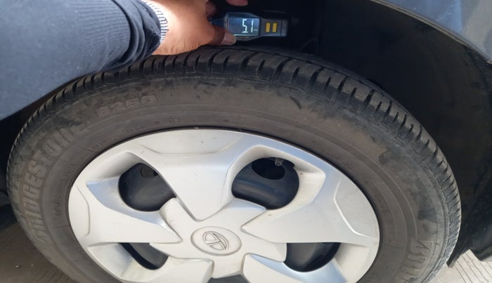 2022 Tata Tiago XT CNG, Petrol, Manual, 37,455 km, tyre
