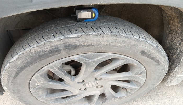 2023 Maruti FRONX DELTA PLUS 1.2L AGS, Petrol, Automatic, 23,939 km, tyre