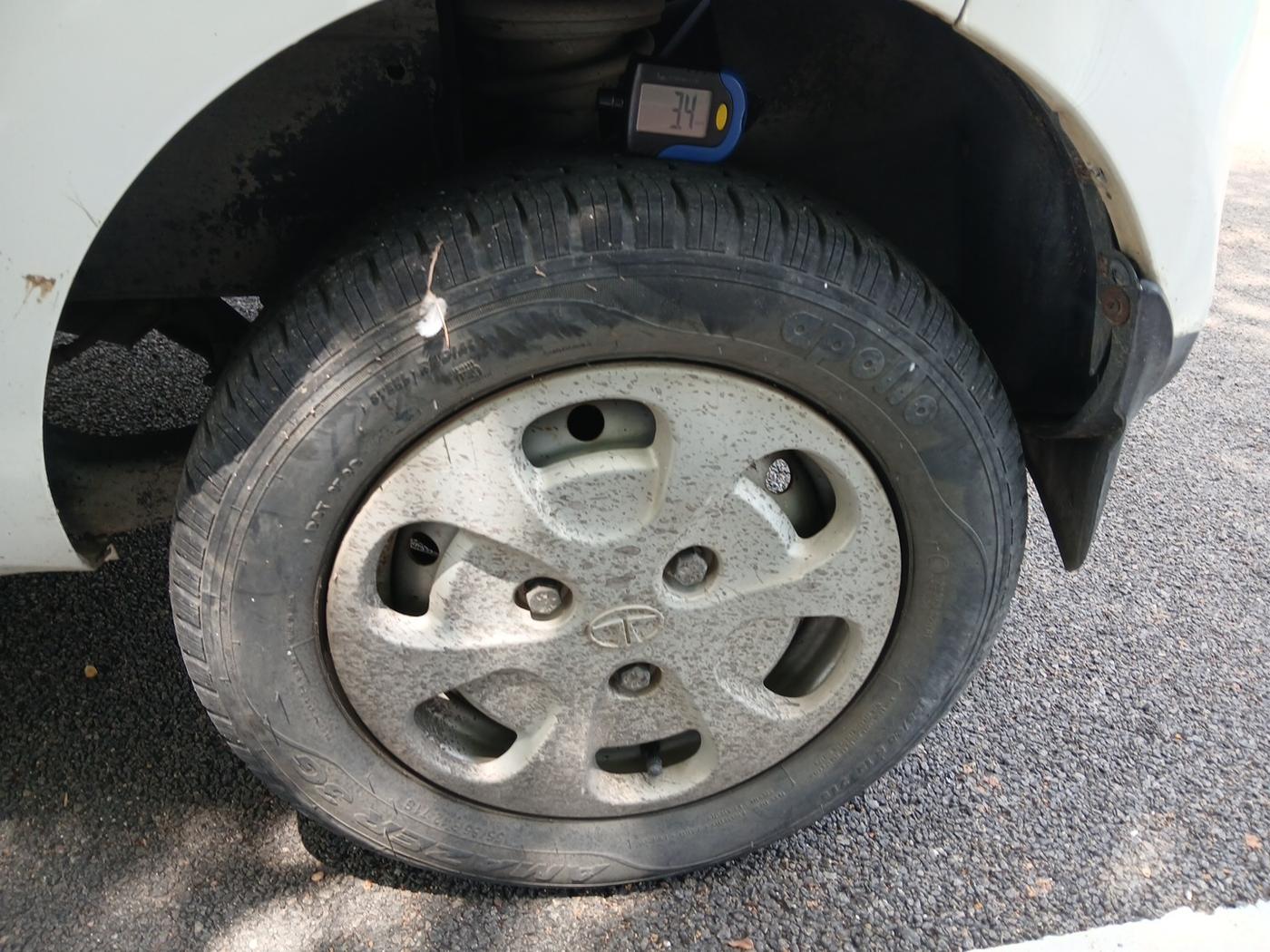 2014 Tata Nano TWIST XT, Petrol, Manual, 42,000 km, tyre