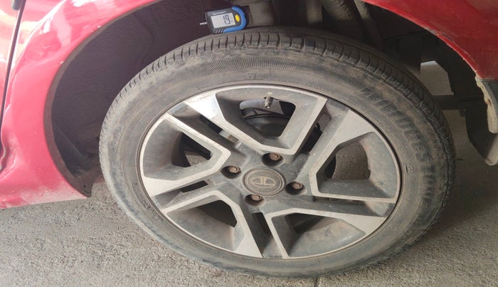 2019 Tata Tiago XZA PLUS PETROL, Petrol, Automatic, 46,701 km, tyre