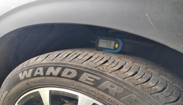 2022 Maruti XL6 ZETA MT, Petrol, Manual, 11,325 km, tyre