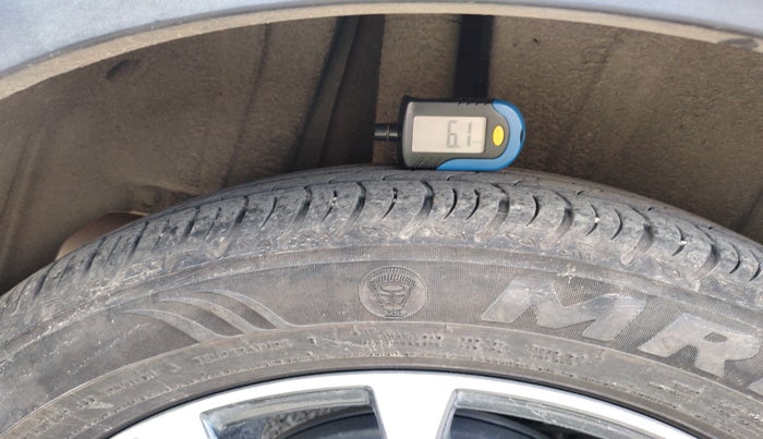2022 Maruti XL6 ZETA MT, Petrol, Manual, 11,325 km, tyre