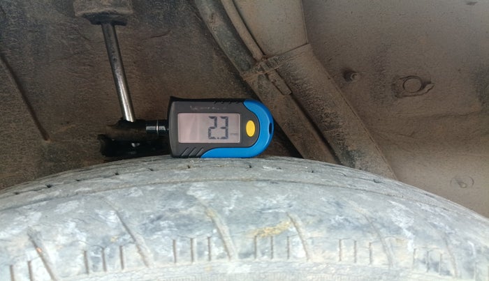 2012 Mahindra Verito 1.5 D4 BS III, Diesel, Manual, 1,48,659 km, tyre