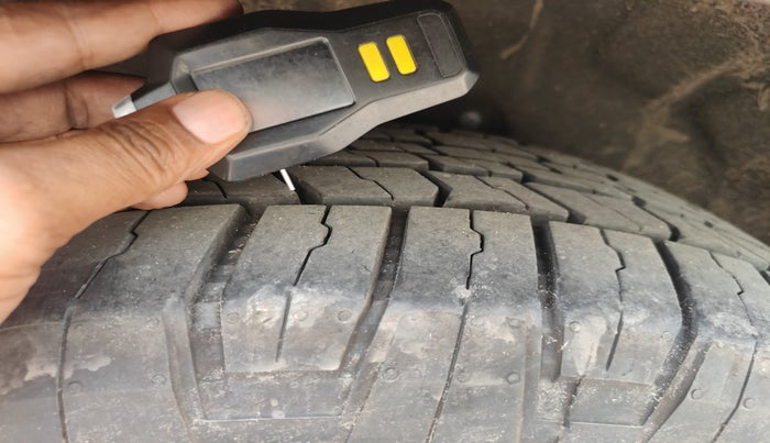 2018 Mahindra ALTURAS G4 4WD AT, Diesel, Automatic, 44,000 km, tyre