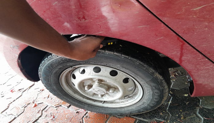 2012 Hyundai Eon ERA, Petrol, Manual, 62,301 km, tyre