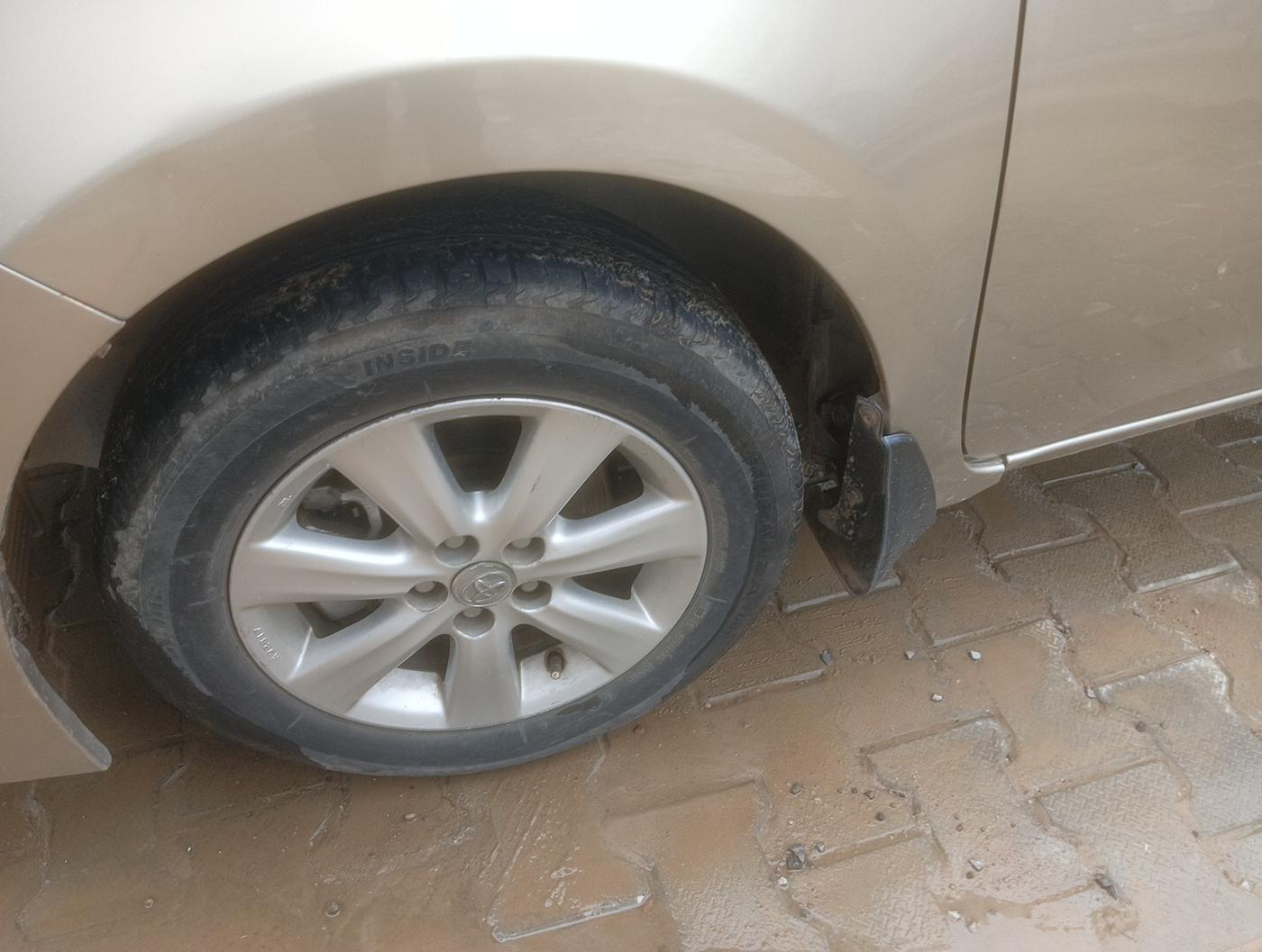 2014 Toyota Corolla Altis G DIESEL, Diesel, Manual, 85,332 km, tyre