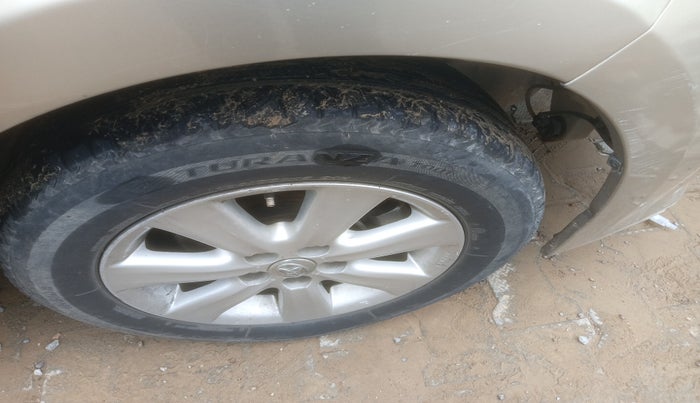 2014 Toyota Corolla Altis G DIESEL, Diesel, Manual, 85,332 km, tyre