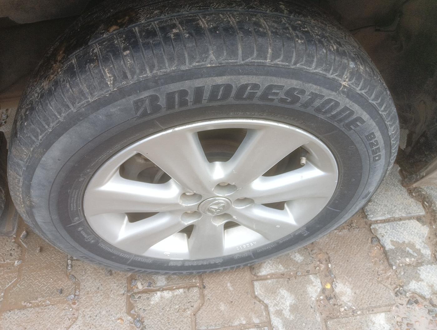 2014 Toyota Corolla Altis G DIESEL, Diesel, Manual, 85,332 km, tyre