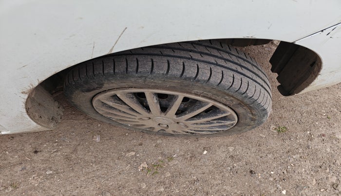 2011 Maruti Wagon R 1.0 VXI, Petrol, Manual, 92,471 km, tyre