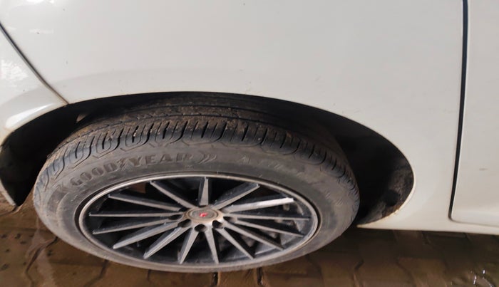 2024 Tata ALTROZ XE CNG, Petrol, Manual, 18,363 km, tyre