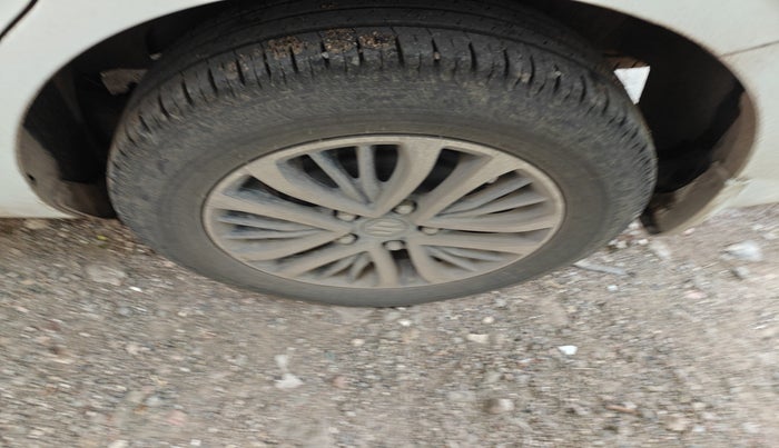 2024 Maruti Ertiga ZXI (O) CNG, Petrol, Manual, 15,589 km, tyre
