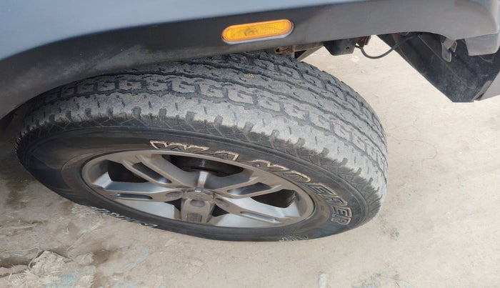 2022 Mahindra Thar LX PETROL HT 4WD AT, Petrol, Automatic, 64,512 km, tyre