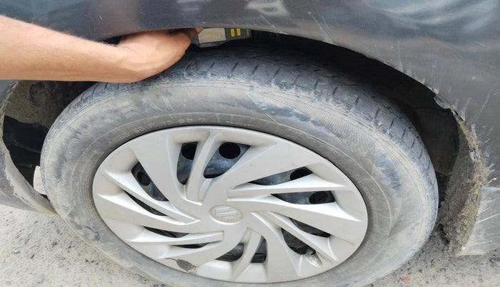 2014 Maruti Ertiga VDI, Diesel, Manual, 1,07,065 km, tyre