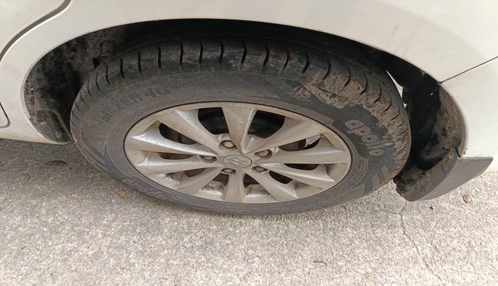 2014 Maruti Ertiga ZDI, Diesel, Manual, 1,29,459 km, tyre