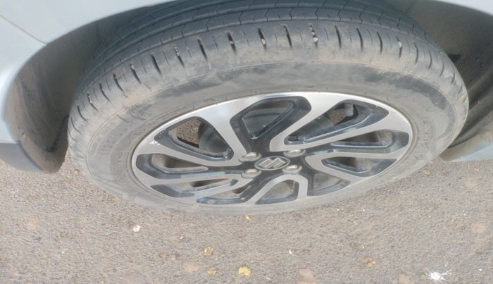 2023 Maruti Baleno ALPHA 1.2 AGS, Petrol, Automatic, 29,402 km, tyre