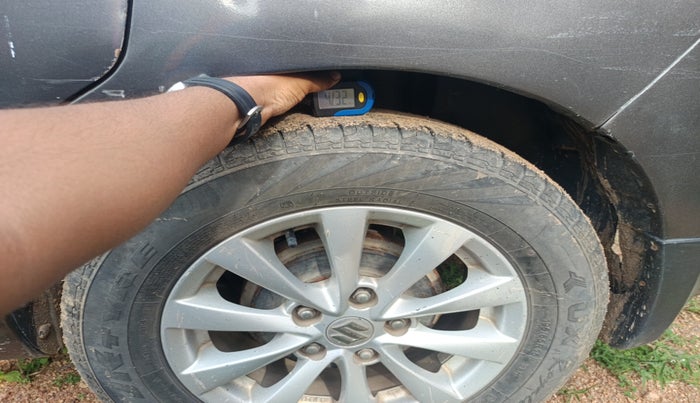 2015 Maruti Ertiga ZDI, Diesel, Manual, 1,29,361 km, tyre