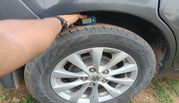 2015 Maruti Ertiga ZDI, Diesel, Manual, 1,29,361 km, tyre