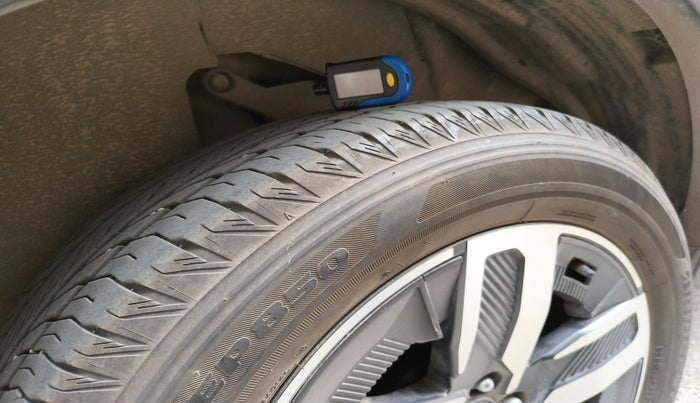 2024 Tata Safari ADVENTURE PLUS AT, Diesel, Automatic, 13,100 km, tyre