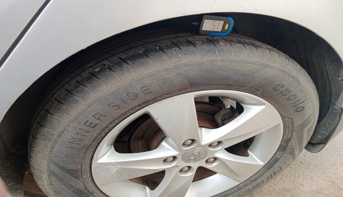 2012 Hyundai New Elantra 1.8 SX AT VTVT, Petrol, Automatic, 84,882 km, tyre