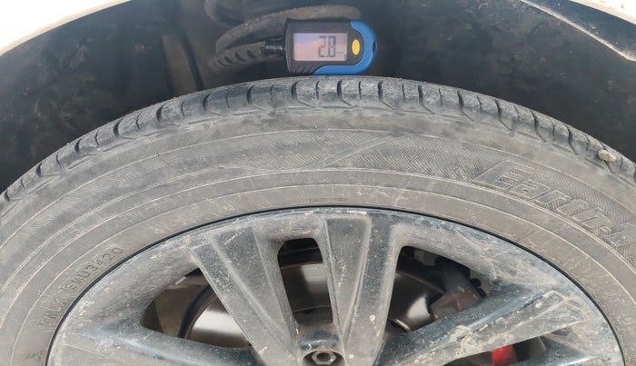 2015 Volkswagen Polo GT TSI AT, Petrol, Automatic, 1,65,703 km, tyre