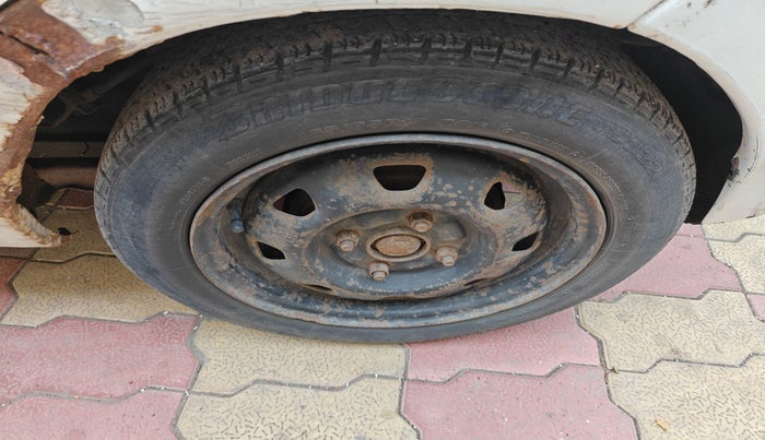 2010 Maruti Wagon R LXI MINOR, Petrol, Manual, 2,04,764 km, tyre