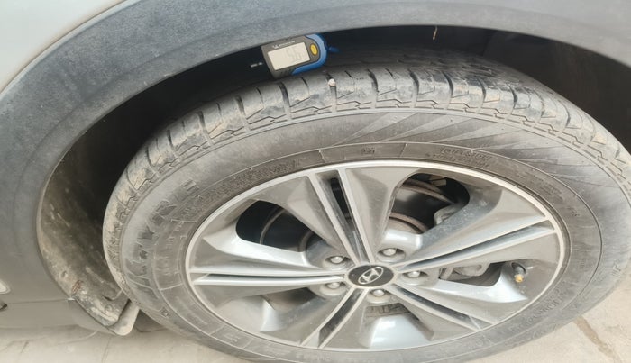 2016 Hyundai Creta SX PLUS AT 1.6 PETROL, Petrol, Automatic, 61,474 km, tyre
