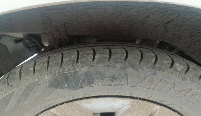 2012 Maruti Alto 800 LX, Petrol, Manual, 1,10,216 km, tyre