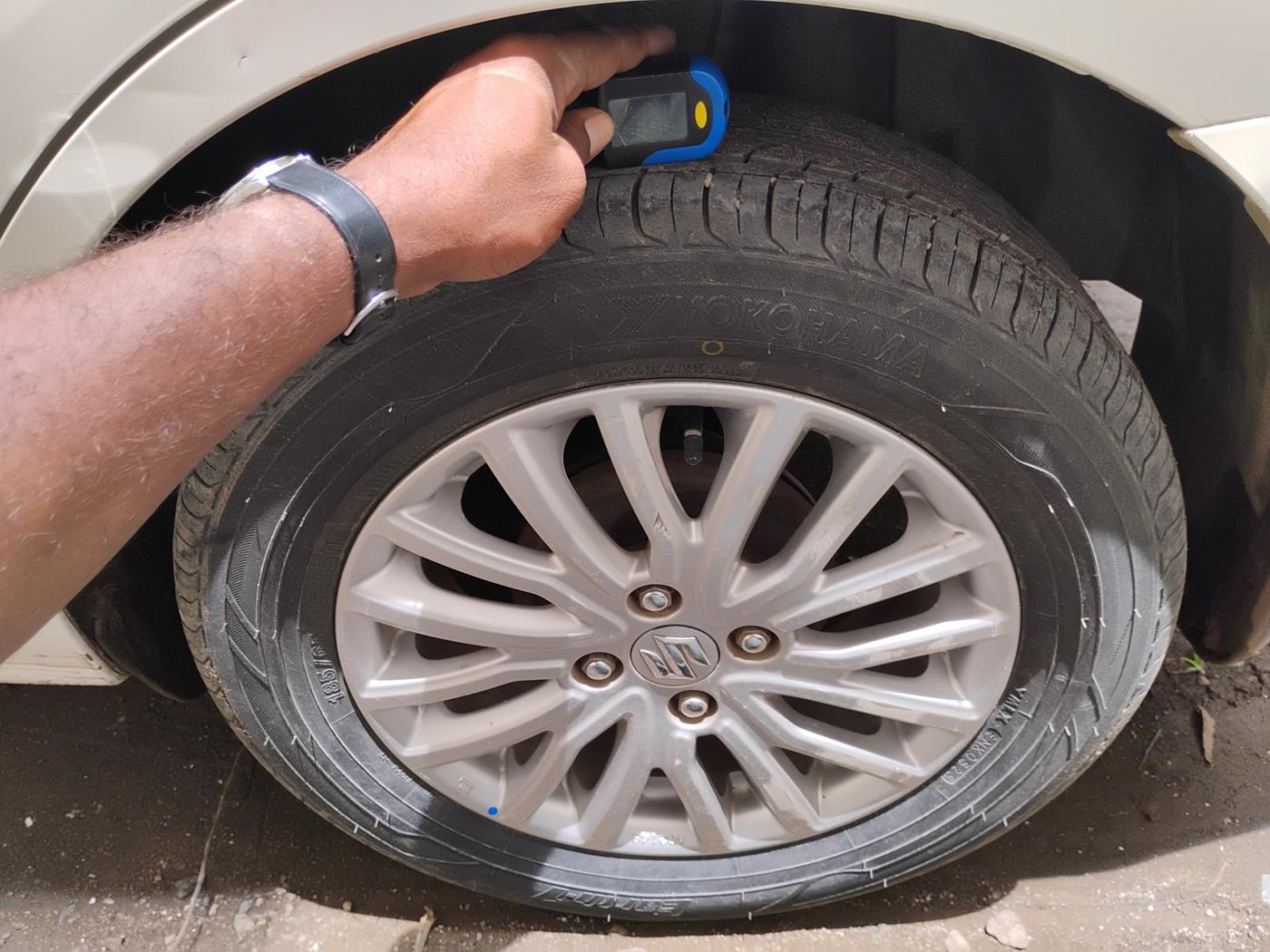 2018 Maruti Dzire ZDI AMT, Diesel, Automatic, 1,82,353 km, tyre