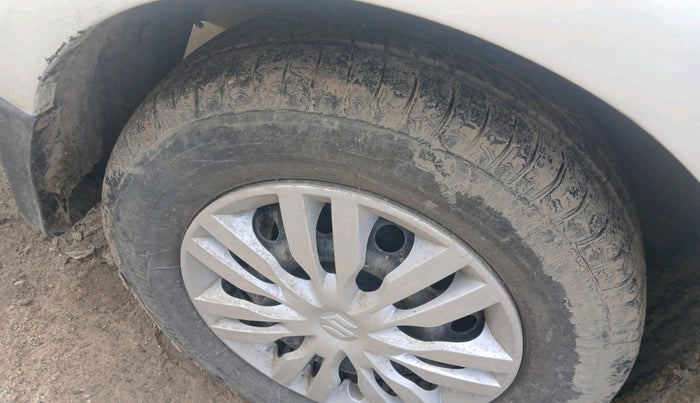 2010 Maruti Swift Dzire VDI, Diesel, Manual, 1,31,611 km, tyre