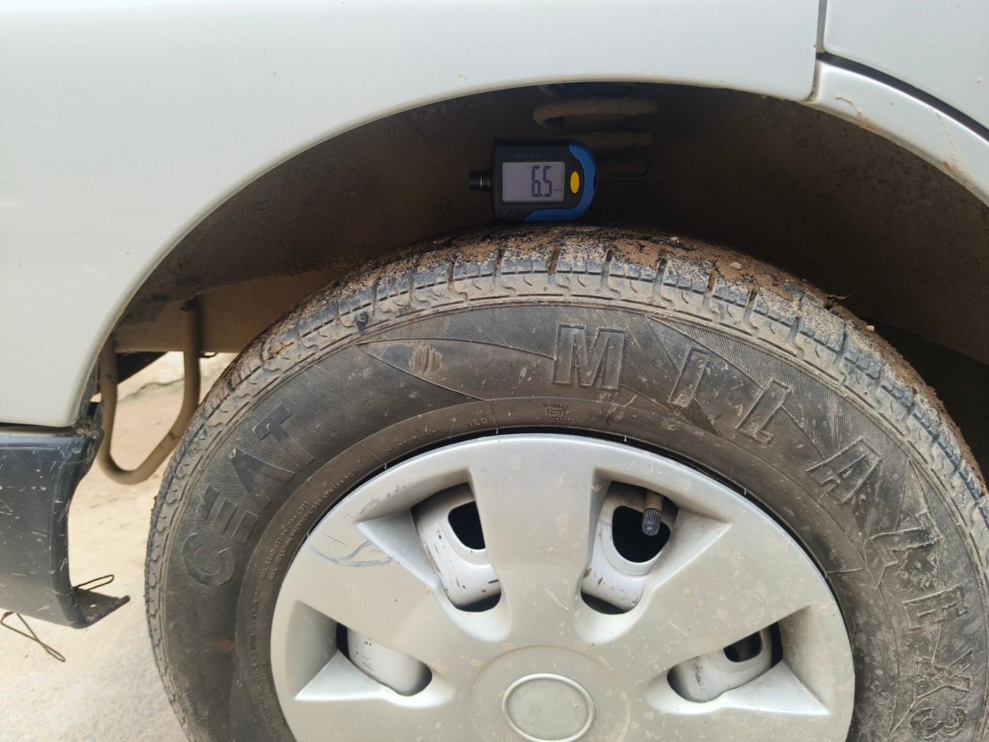 2020 Maruti Eeco 5 STR WITH A/C+HTR, Petrol, Manual, 1,00,202 km, tyre