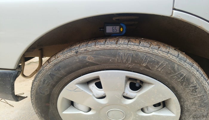 2020 Maruti Eeco 5 STR WITH A/C+HTR, Petrol, Manual, 1,00,202 km, tyre