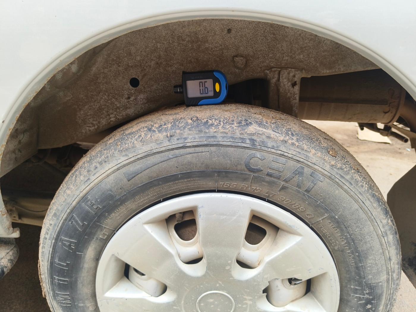 2020 Maruti Eeco 5 STR WITH A/C+HTR, Petrol, Manual, 1,00,202 km, tyre