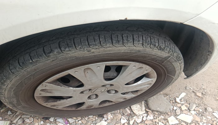 2014 Honda Amaze 1.2L I-VTEC S, Petrol, Manual, 96,087 km, tyre