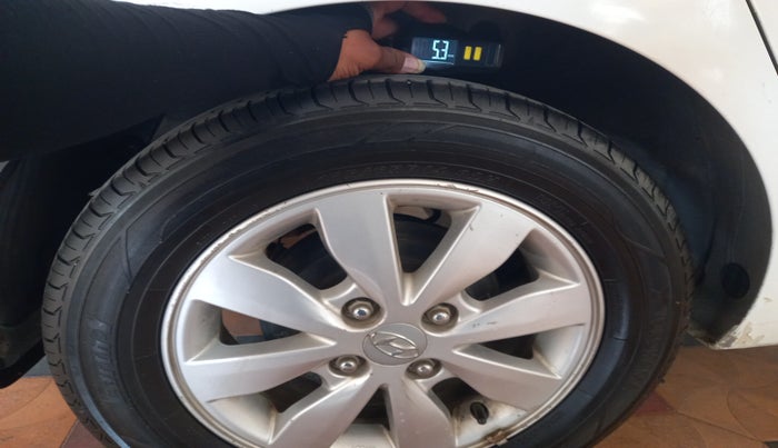 2014 Hyundai Xcent S 1.1 CRDI (O), Diesel, Manual, 98,742 km, tyre